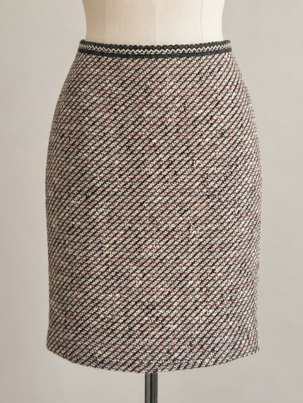 TALBOTS Tweed Boucle Pencil Skirt • Black Cream Pink Orange • Size 2P